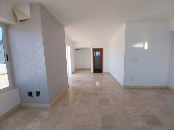 Penthouse en venta en Serralles 3 Habitaciones