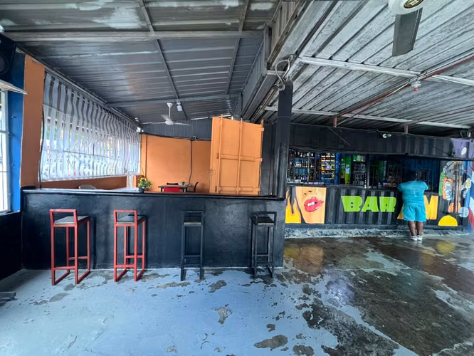 endo CAR WASH en LOS GUARICANOS de Oportunidad, 1,600 Mts.2