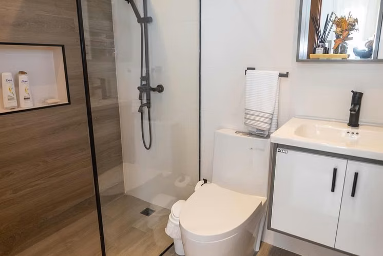 Impecables Apartamentos de 3 Habitaciones con Piscina y Gimnasio de Venta en la Entrada de Santiago!