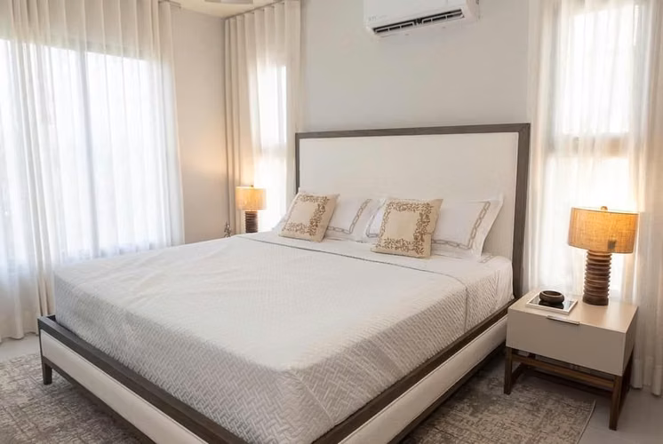 Impecables Apartamentos de 3 Habitaciones con Piscina y Gimnasio de Venta en la Entrada de Santiago!