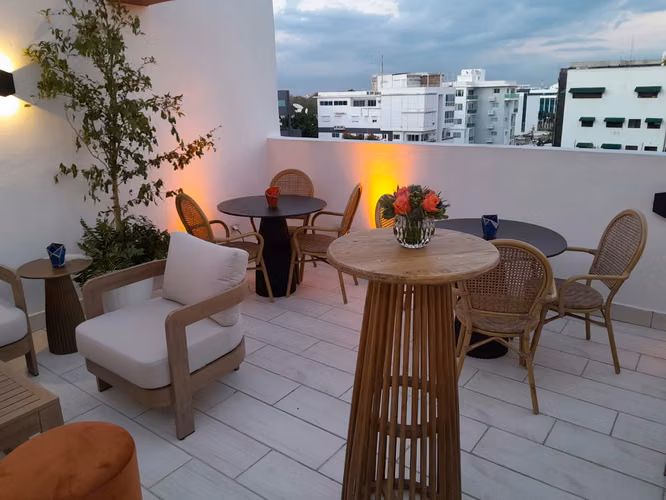 Apartamento 1Hab Amueblado Moderno c/Lounge, Picuzzi, Terraza y Gym