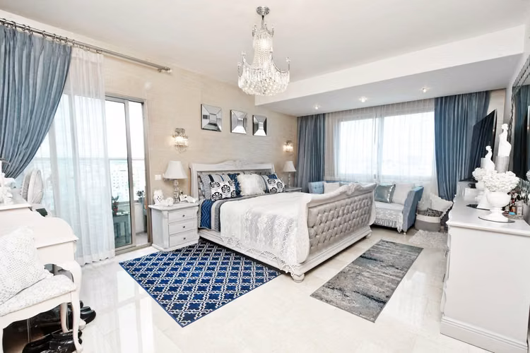 Apartamento en 13vo Nivel con Vista al Mar, 3 Habitaciones y 3 Parqueos de Venta en Los Cacicazgos!