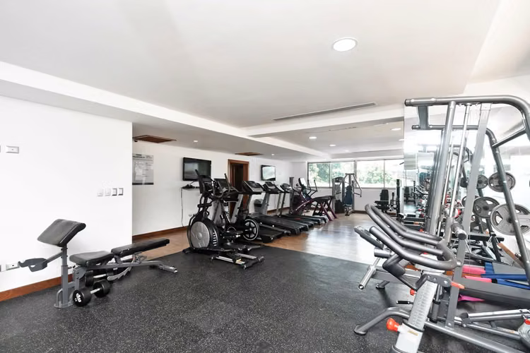 Apartamento en 13vo Nivel con Vista al Mar, 3 Habitaciones y 3 Parqueos de Venta en Los Cacicazgos!