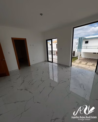Hermosa Casa Próximo al Aeropuerto - 2069 - Imagen 6