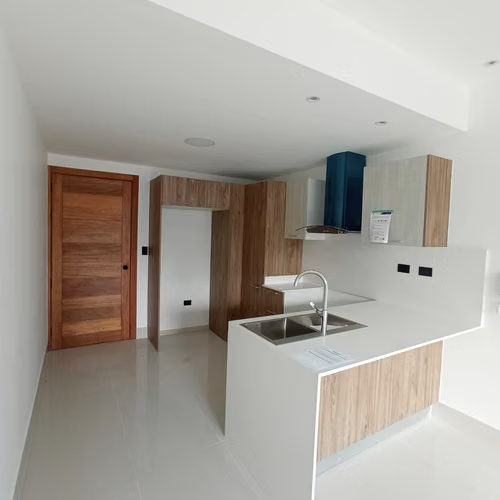 Alquilo Apartamento con línea Blanca, 3er piso en Serralles, Santo Domingo, Distrito Nacional. - Imagen 7