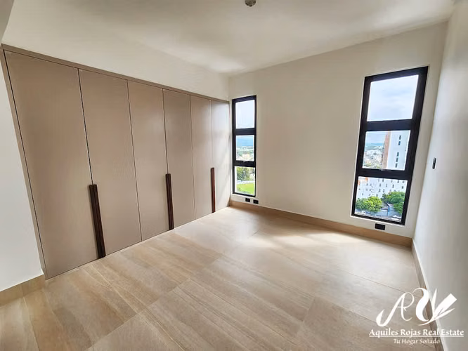 Torre Livorno - 10mo. Nivel - 2081