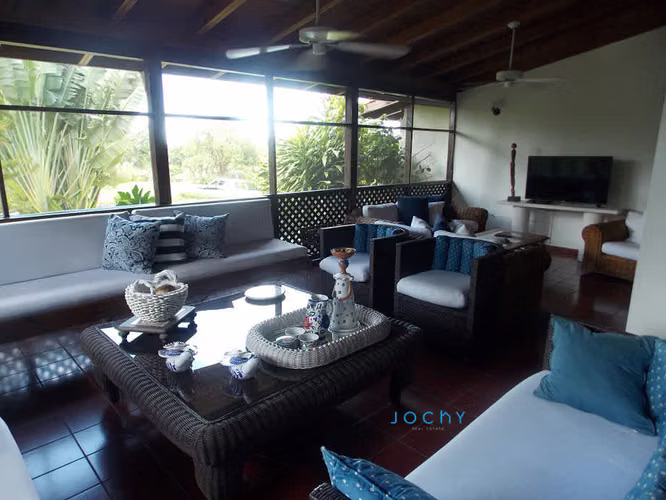 Jochy Real Estate vende, villa en Casa de Campo, La Romana, R.D