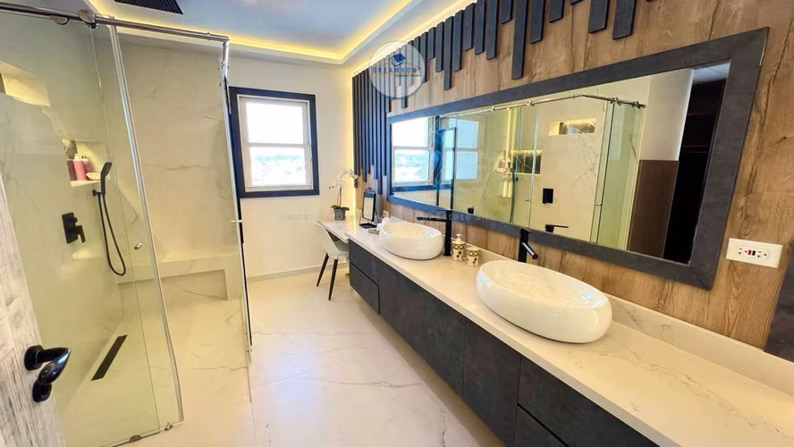Apartamento en venta de 4 Habitaciones con vista al mar ID 3519 - Imagen 5