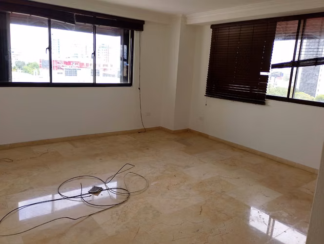 Penthouse con vista al mar y terraza privada con Jacuzzi