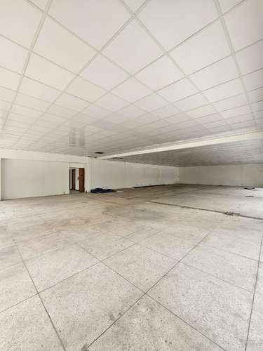 Local en alquiler en exclusiva plaza comercial de Naco - Imagen 4