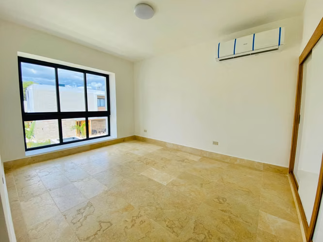 Hermosa Villa de Playa con 2 Habitaciones y Piscina de Venta en Green One Playa Dorada!