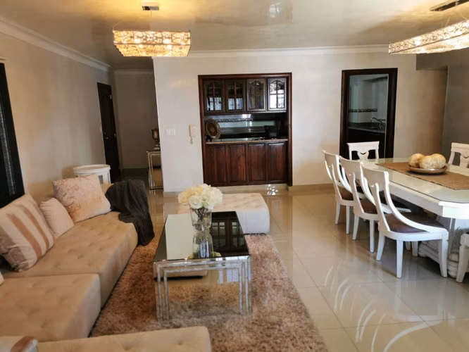Apartamento En Alquiler De 4 Habitaciones Y 2 Baños En Piantini