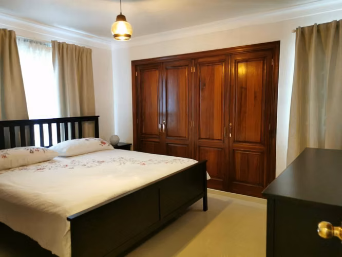 Apartamento En Alquiler De 4 Habitaciones Y 2 Baños En Piantini - Imagen 6
