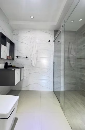Apartamento En Alquiler De 3 Habitaciones Y 2 Baños En Naco - Imagen 7