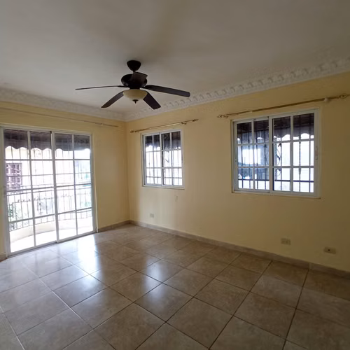 Casa en venta de 3 niveles en la Zona Oriental, Santo Domingo Este. - Imagen 18