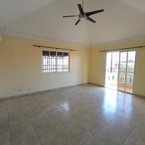 Casa en venta de 3 niveles en la Zona Oriental, Santo Domingo Este. - Imagen 14