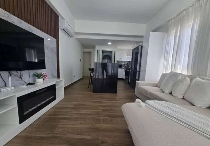 Rento apartamento amueblado en Naco - Imagen 4