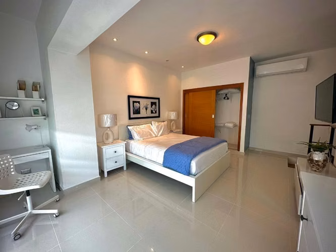 Apartamento En Alquiler De 1 Habitación Y 2 Baños En Piantini - Imagen 2