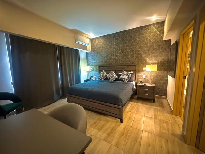 Apartamento En Alquiler De 1 Habitación Y 2 Baños En Piantini - Imagen 4