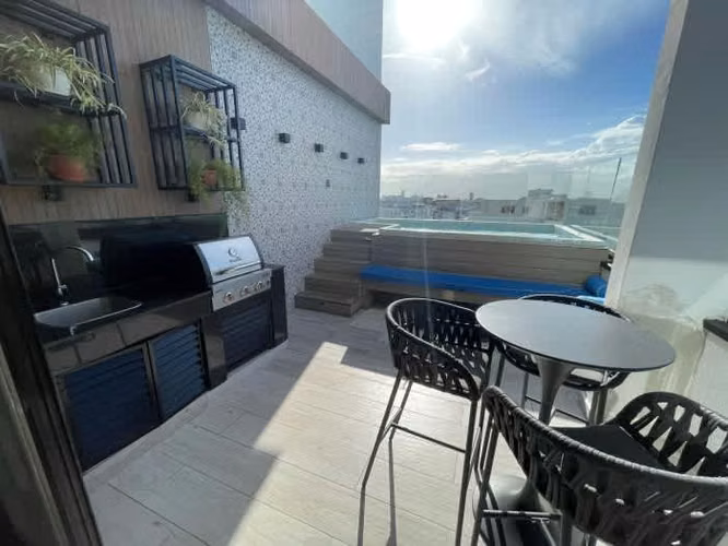 Penthouse Nuevo Amueblado en Venta en Evaristo Morales, Distrito Nacional, Santo Domingo.