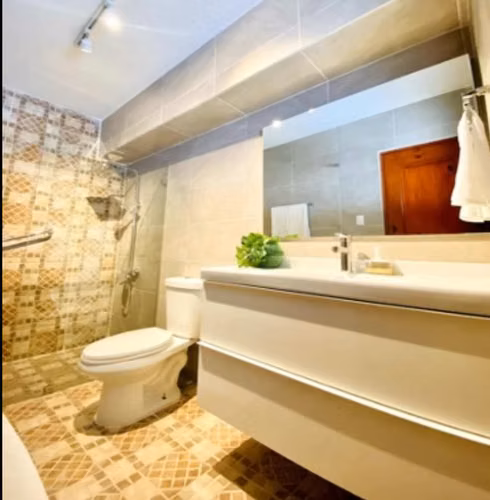 Apartamento en alquiler en Santo Domingo, Gazcue. Recien remodelado