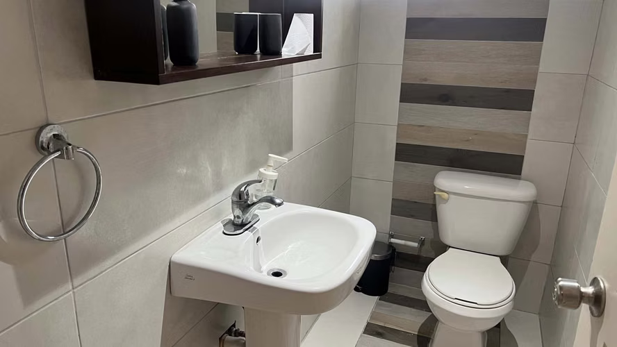 Apartamento amoblado en venta y alquiler en La Esperilla, Santo Domingo: - Imagen 5