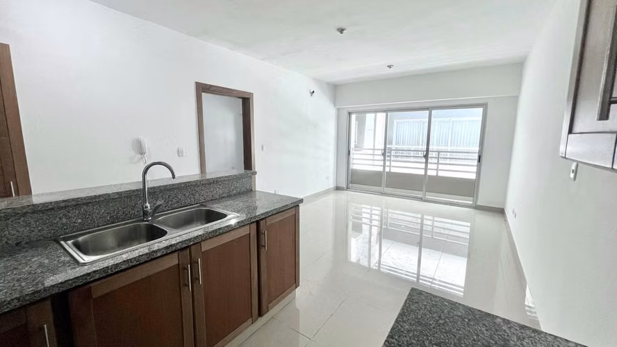 Apartamento en alquiler en Zona Universitaria - Imagen 7