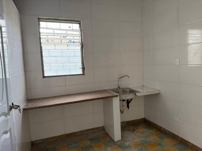 Tres Apartamentos en el Barrio Chino Santo Domingo