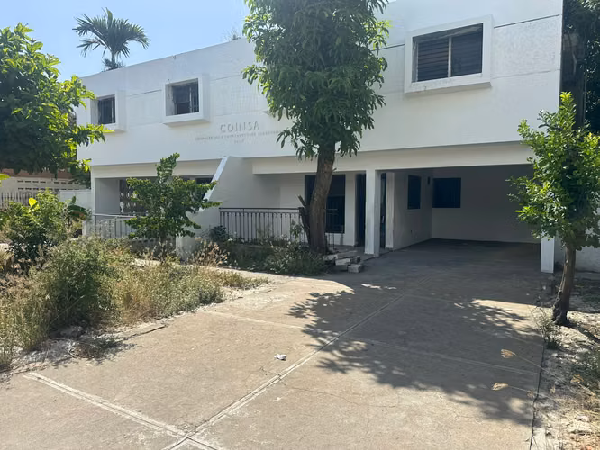 Casa en alquiler para fines comerciales en Bella Vista - Imagen 5