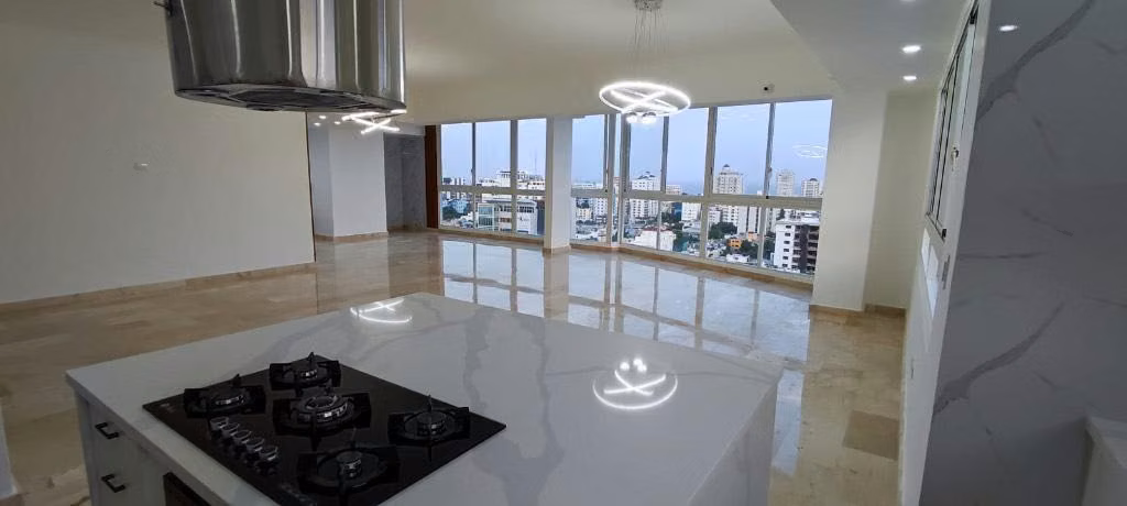Penthouse de venta en Evaristo Morales