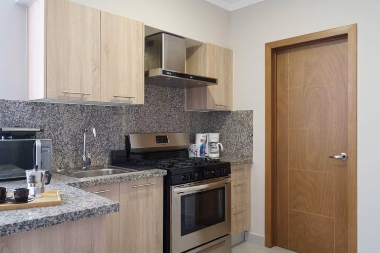 Apartamento amueblado en venta yalquiler en Santo Domingo, Evaristo Morales - Imagen 2