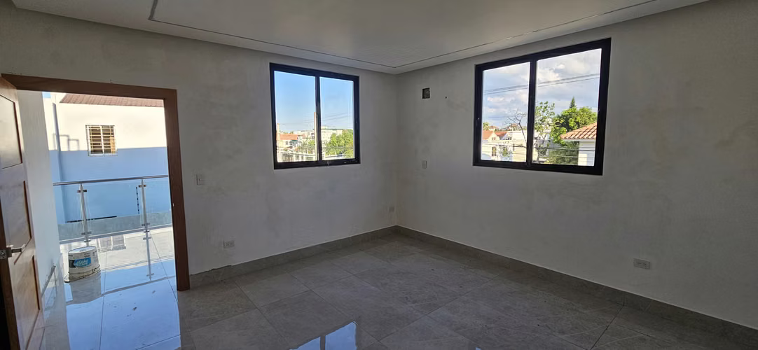 Casa con piscina en Cerro Alto - Imagen 6