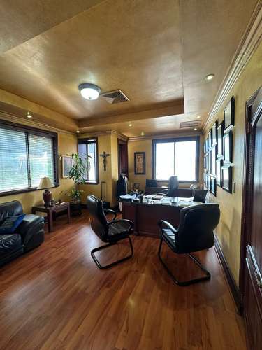 Local Comercial en alquiler Vacío en el Ensanche Paraiso