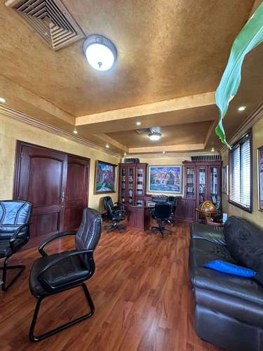 Local Comercial en alquiler Vacío en el Ensanche Paraiso