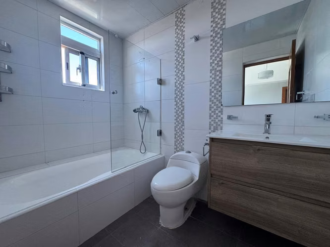 Alquilo apartamento en Bella Vista con línea blanca - Imagen 7