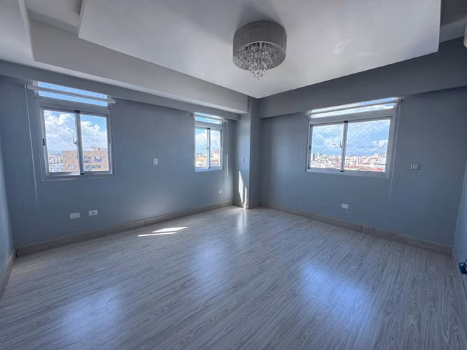 Alquilo apartamento en Bella Vista con línea blanca - Imagen 8