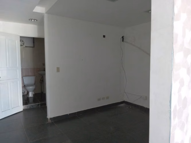 Oficina Alquiler Naco de 43 m2 – Segundo Nivel - Imagen 4