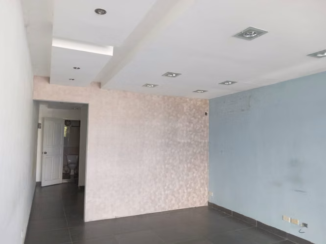 Oficina Alquiler Naco de 43 m2 – Segundo Nivel - Imagen 3