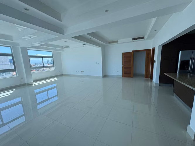 Alquilo apartamento en Bella Vista con línea blanca - Imagen 1