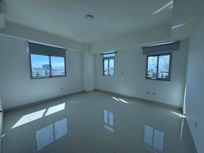Alquilo apartamento en Bella Vista con línea blanca - Imagen 2