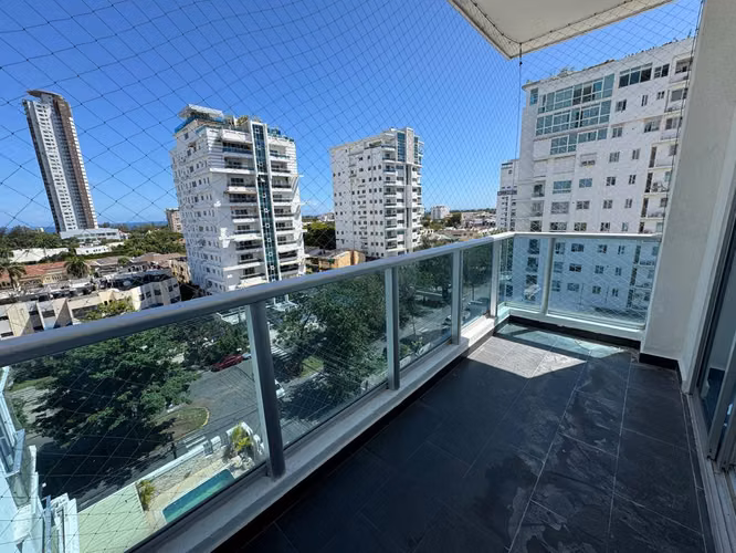 Alquilo apartamento en Bella Vista con línea blanca - Imagen 3