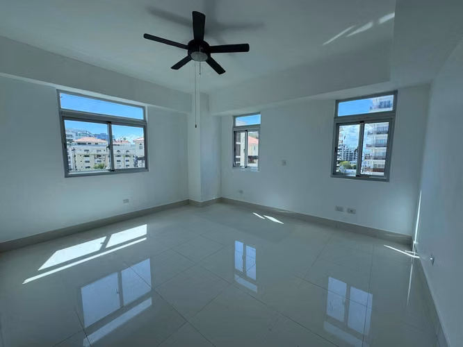 Alquilo apartamento en Bella Vista con línea blanca - Imagen 8