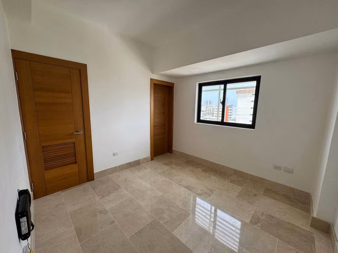 Alquiler de apartamento en Bella Vista - Imagen 2