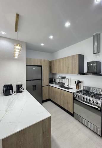Apartamento En Alquiler De 1 Habitación Y 2 Baños En Piantini - Imagen 2