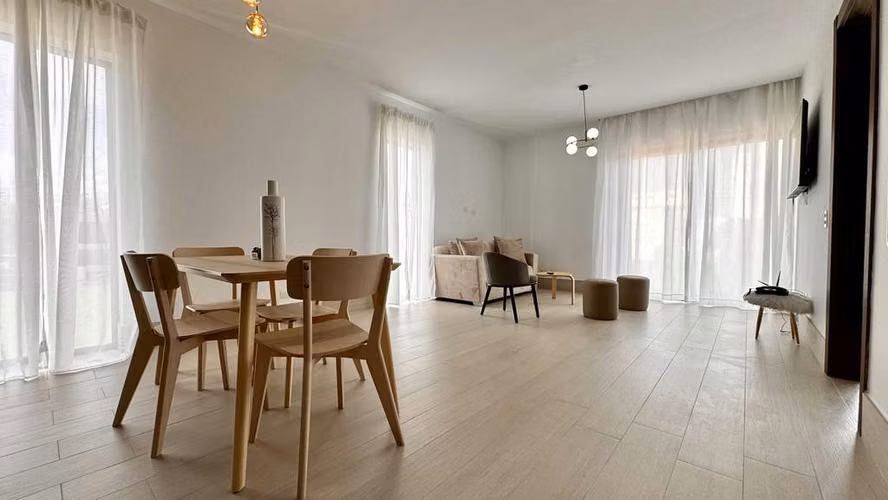 Apartamento amoblado en alquiler en Piantini, Torre de lujo