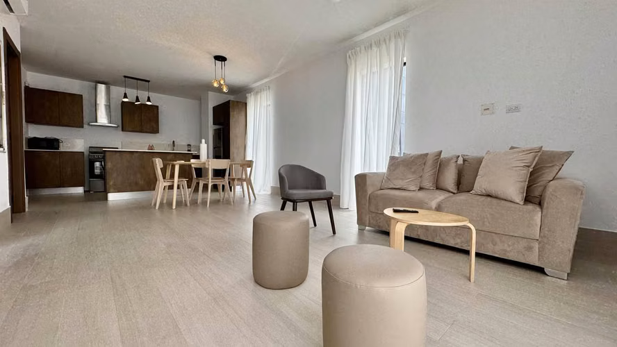 Apartamento amoblado en alquiler en Piantini, Torre de lujo