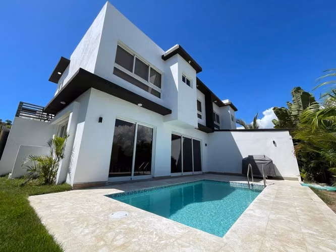 Villa a estrenar en venta en Juan Dolio, Metro Country Club - Imagen 7