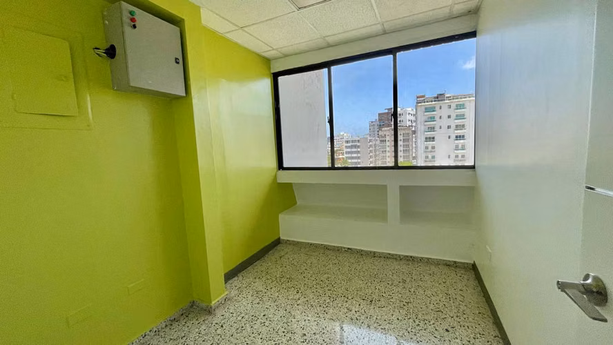 Local en Alquiler Oficina en El Vergel, Santo Domingo - Imagen 7