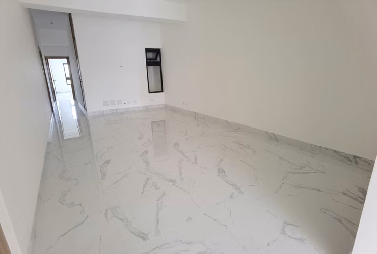 Apartamento en 2do nivel con terraza en Los Cacicazgos