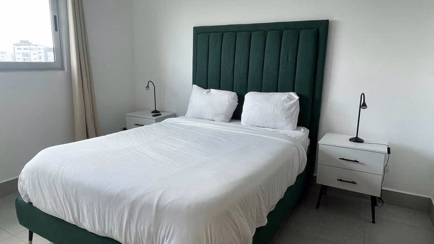 Apartamento en venta amueblado en excelente zona de Serralles Santo Domingo D.N. - Imagen 3